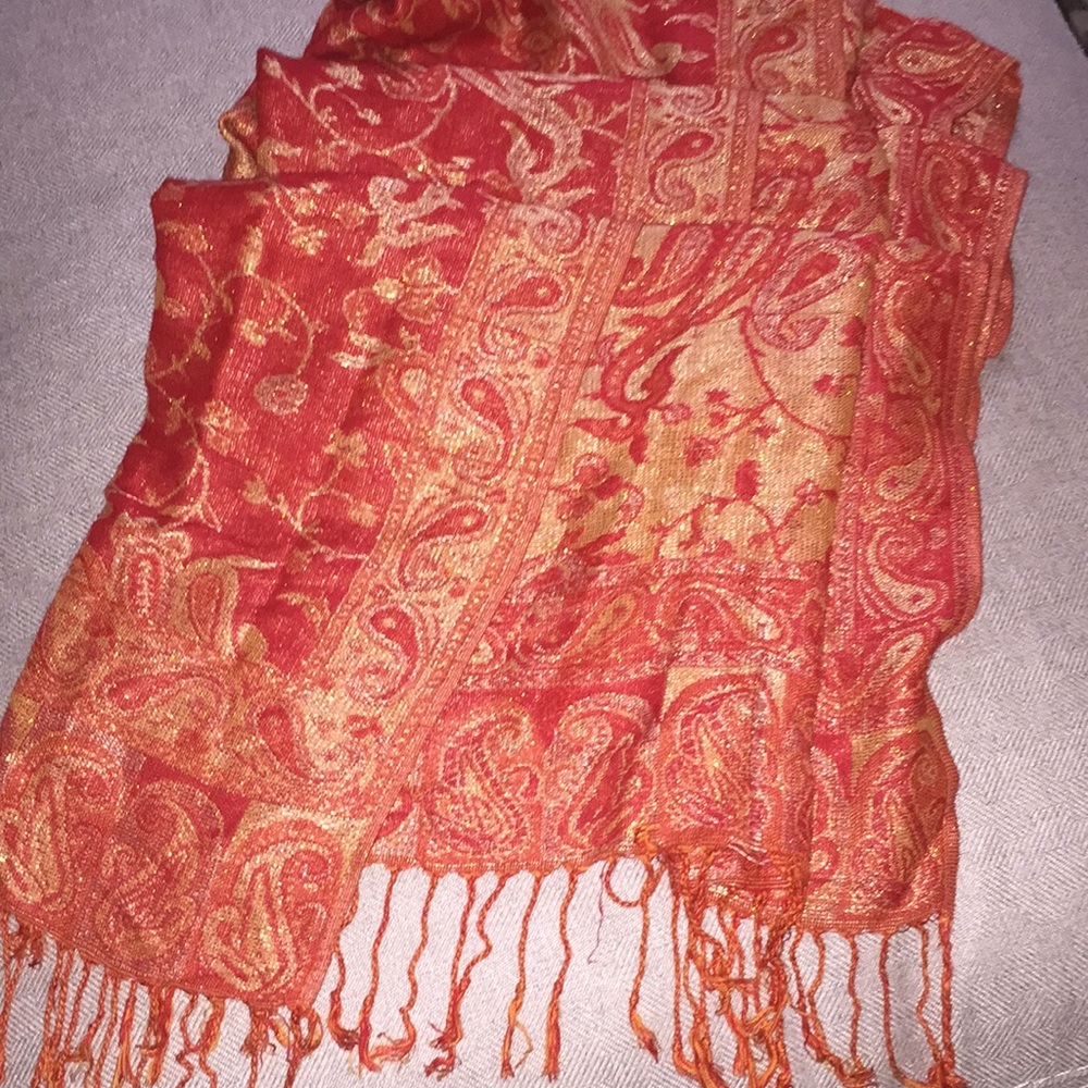 Scarf / shall